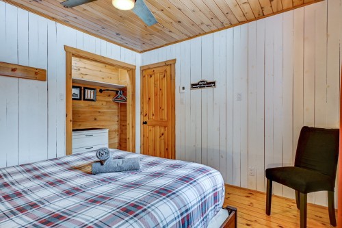 Chambre à coucher - 1160 Ch. Francisco, Rivière-Rouge, QC - Indoor Photo Showing Bedroom