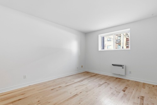 Chambre à coucher principale - 1-3095 Rue Arthur-Houle, Longueuil (Saint-Hubert), QC - Indoor Photo Showing Other Room