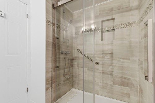 Salle de bains - 1-3095 Rue Arthur-Houle, Longueuil (Saint-Hubert), QC - Indoor Photo Showing Bathroom