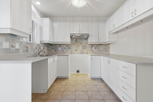 Cuisine - 1-3095 Rue Arthur-Houle, Longueuil (Saint-Hubert), QC - Indoor Photo Showing Kitchen With Double Sink