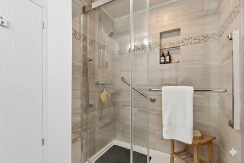 Autre - 1-3095 Rue Arthur-Houle, Longueuil (Saint-Hubert), QC - Indoor Photo Showing Bathroom