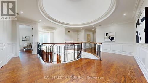 112 Centre Avenue, Toronto, ON - Indoor Photo Showing Other Room