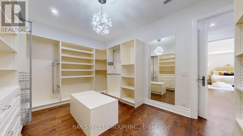 112 Centre Avenue, Toronto, ON - Indoor