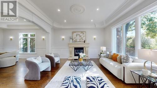 112 Centre Avenue, Toronto, ON - Indoor Photo Showing Living Room With Fireplace