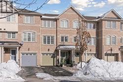 56 GOULDEN CRESCENT  Toronto, ON M1L 0A7