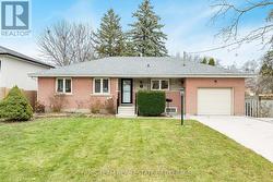 15 DAVIDSON STREET Barrie, ON L4M 3R9