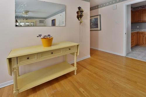 Hall d'entrée/Vestibule - 138 Crois. Fairlawn, Beaconsfield, QC - Indoor Photo Showing Other Room