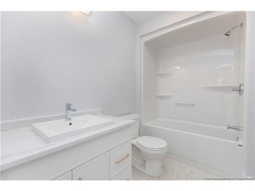 113 Oakfield Dr, Riverview, NB 