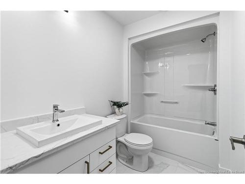 113 Oakfield Dr, Riverview, NB 