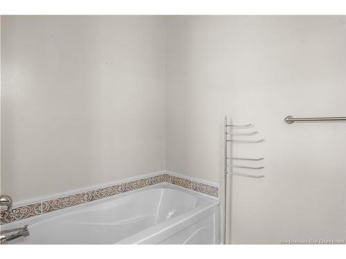 240 Damien St, Dieppe, NB 