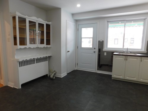 Kitchen - 8447 Av. De L'Épée, Montréal (Villeray/Saint-Michel/Parc-Extension), QC - Indoor Photo Showing Other Room