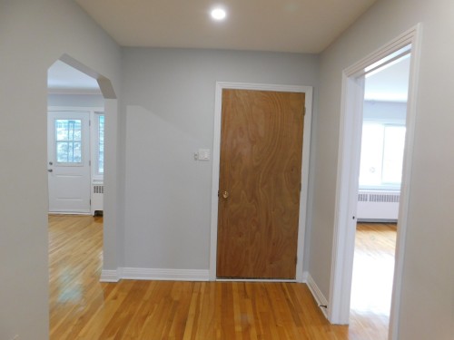 Mud Room - 8447 Av. De L'Épée, Montréal (Villeray/Saint-Michel/Parc-Extension), QC - Indoor Photo Showing Other Room