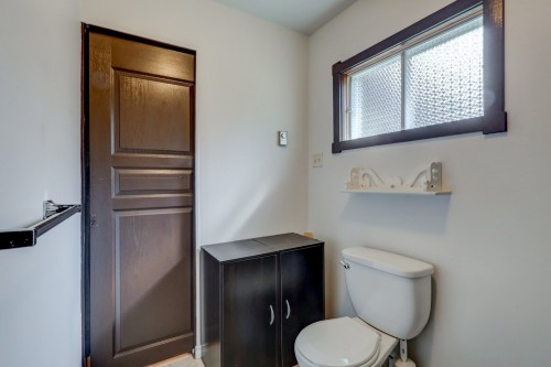 Salle de bains - 47 Ch. Du Gros-Rocher, Harrington, QC - Indoor Photo Showing Bathroom