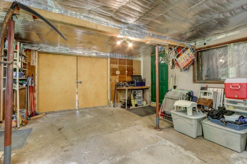 Garage - 47 Ch. Du Gros-Rocher, Harrington, QC - Indoor Photo Showing Basement