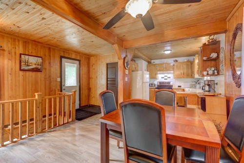Salle à manger - 47 Ch. Du Gros-Rocher, Harrington, QC - Indoor Photo Showing Dining Room