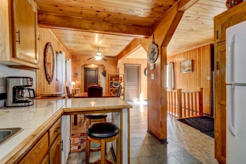 Cuisine - 47 Ch. Du Gros-Rocher, Harrington, QC - Indoor Photo Showing Kitchen