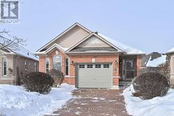 38 BELLA VISTA TRAIL  New Tecumseth, ON L9R 2C6