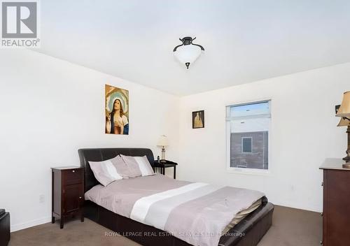 439 Aspendale Crescent, Mississauga, ON - Indoor Photo Showing Bedroom