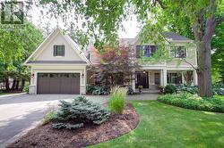 461 COPELAND COURT  Oakville, ON L6J 4B8