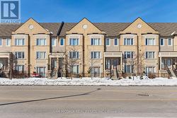 8 - 2895 HAZELTON PLACE  Mississauga, ON L5M 0S3