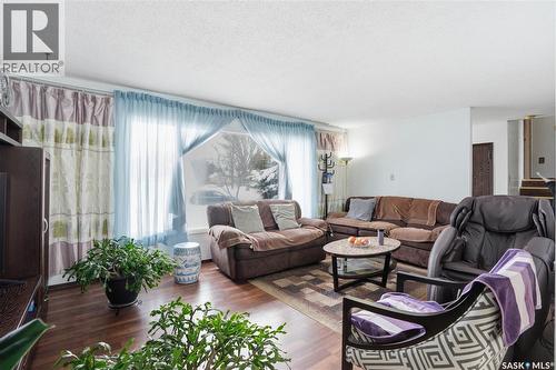 3165 Milton Street, Saskatoon, SK - Indoor Photo Showing Living Room