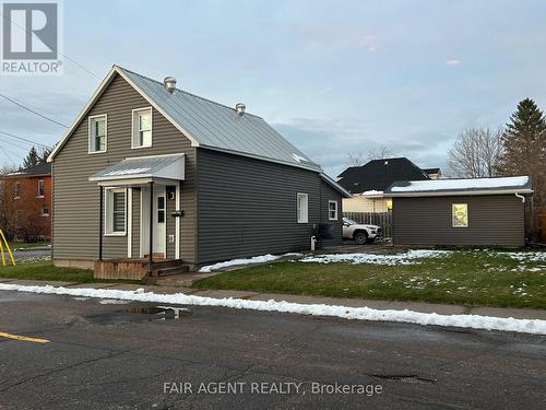 81 BANK STREET S  Renfrew, ON K7V 2E7