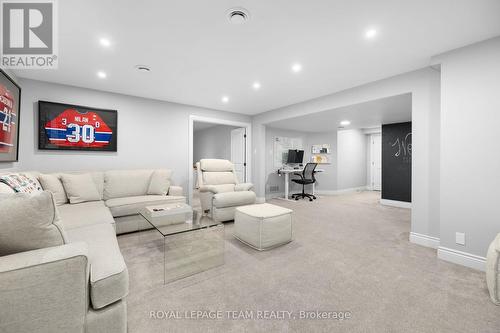 112 Cole Porter Street, Ottawa, ON - Indoor Photo Showing Living Room