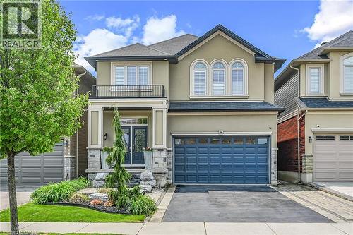 8 Chartwell Circle, Hamilton, ON 