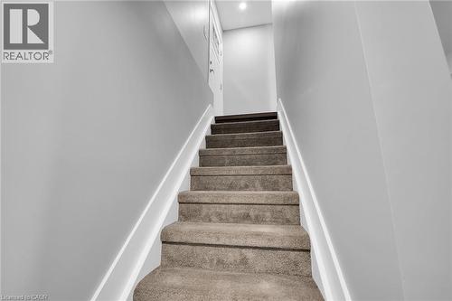 8 Chartwell Circle, Hamilton, ON - Indoor Photo Showing Other Room