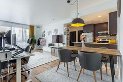 316-555 Boul. René-Lévesque E.  Montréal (Ville-Marie), QC H2L 0C2