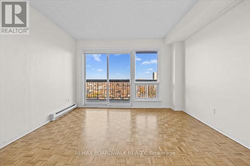1507 - 158B Mcarthur Avenue, Ottawa, ON - Indoor Photo Showing Other Room