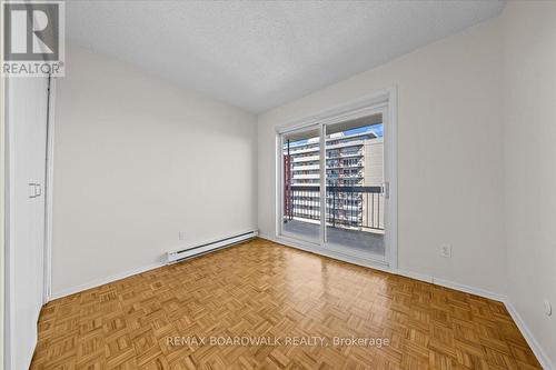 1507 - 158B Mcarthur Avenue, Ottawa, ON - Indoor Photo Showing Other Room