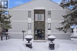 106 254 Pinehouse PLACE  Saskatoon, SK S7K 4X1