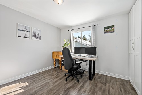 Chambre à coucher - 85 Ch. Du Lac-Chaud, La Macaza, QC - Indoor Photo Showing Office