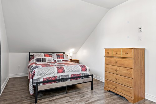 Chambre à coucher principale - 85 Ch. Du Lac-Chaud, La Macaza, QC - Indoor Photo Showing Bedroom