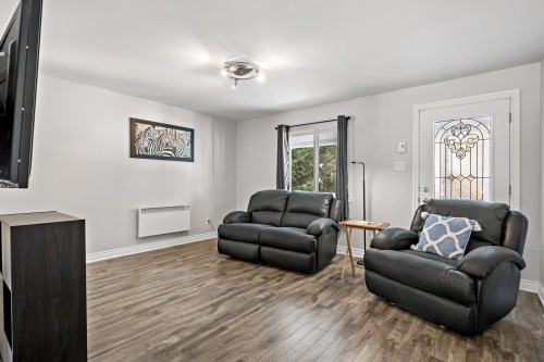 Salon - 85 Ch. Du Lac-Chaud, La Macaza, QC - Indoor Photo Showing Living Room