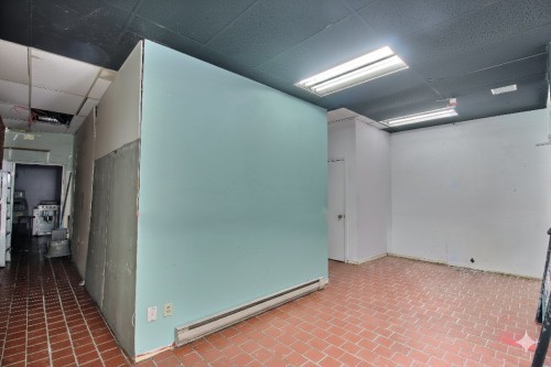 Mud Room - 75 Av. Principale, Rouyn-Noranda, QC - Indoor Photo Showing Other Room