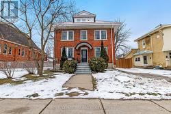 24 FLORA STREET  St. Thomas, ON N5P 2X4
