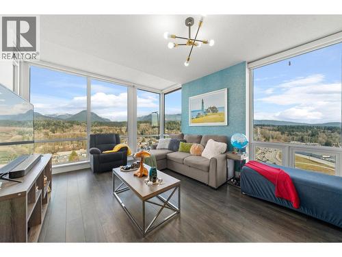 2202 1550 FERN STREET  North Vancouver, BC V7J 0A9