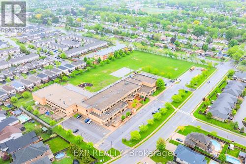 8583 Forestview Boulevard, Niagara Falls (Forestview), ON - Outdoor With View