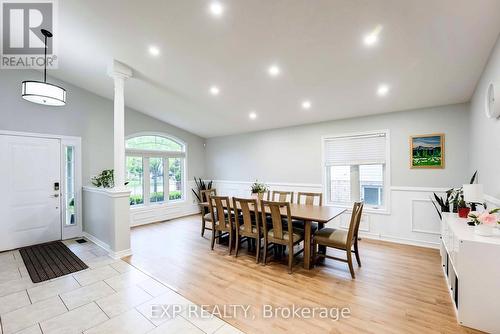 8583 Forestview Boulevard, Niagara Falls (Forestview), ON - Indoor Photo Showing Dining Room