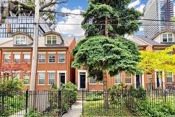 238 GEORGE STREET Toronto, ON M5A 2N1