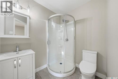 1317 Elevator Road, Saskatoon, SK - Indoor Photo Showing Bathroom