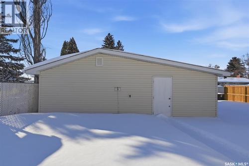 1317 Elevator Road, Saskatoon, SK - Outdoor With Exterior