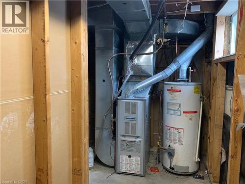 5 Michael Avenue, Hamilton, ON - Indoor Photo Showing Basement