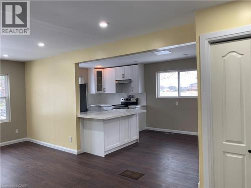 5 Michael Avenue, Hamilton, ON - Indoor Photo Showing Other Room