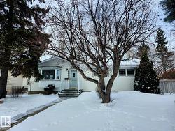 8602 158 ST NW  Edmonton, AB T5R 2C4