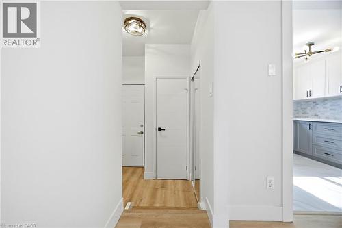 8 Claudette Gate, Hamilton, ON - Indoor Photo Showing Other Room
