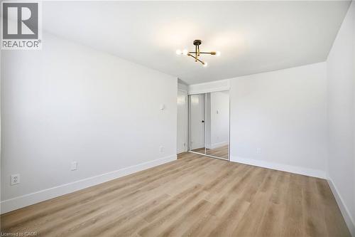 8 Claudette Gate, Hamilton, ON - Indoor Photo Showing Other Room
