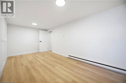 8 Claudette Gate, Hamilton, ON - Indoor Photo Showing Other Room